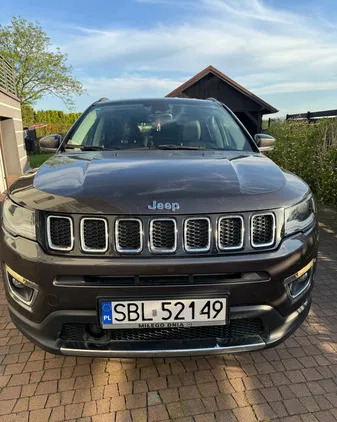 śląskie Jeep Compass cena 88000 przebieg: 82000, rok produkcji 2017 z Tychy